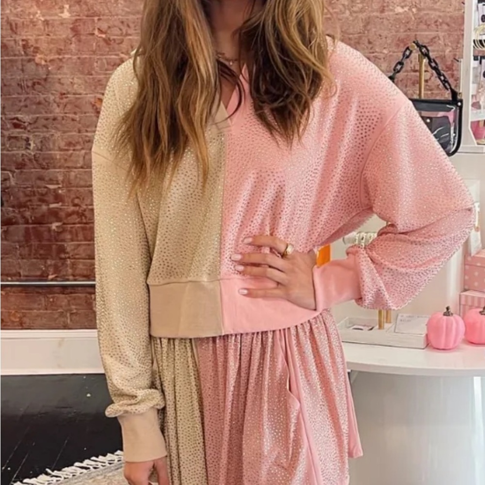 QUEEN OF SPARKLES ROSE/BEIGE RHINESTONE ACTIVE SWEATSHIRT